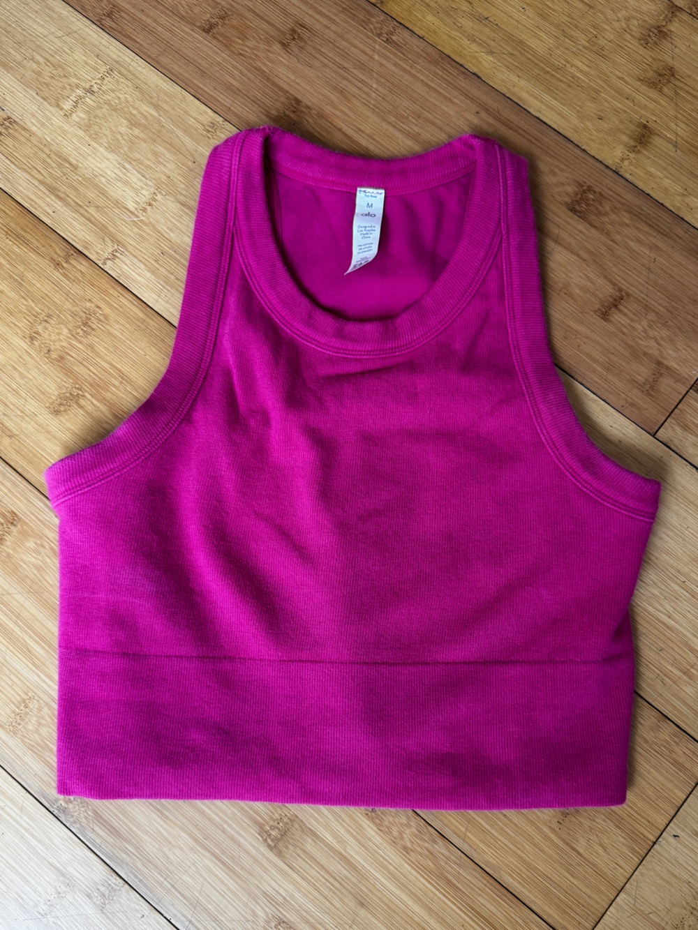 ALO Yoga Women's Fuchsia Ribbed Crop Tank